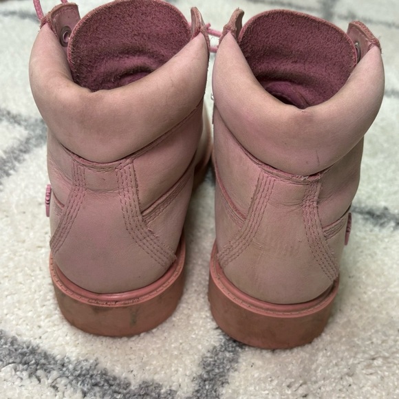 Timberland Prism Pink Suede Nubuck Leather Classic Waterproof Boots Junior 2 - Picture 3 of 10